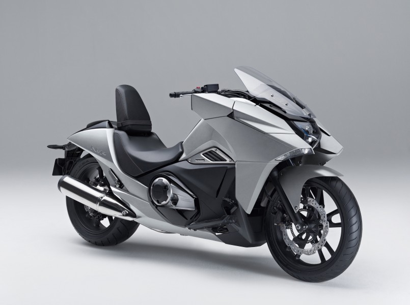 Honda一層個性が際立つ11色のNM4