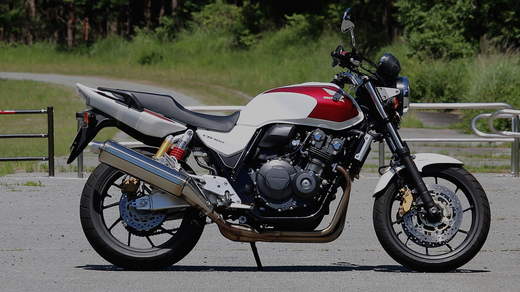 Honda CB400 SUPER FOUR | TRACTIONS