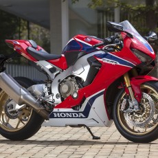 ホンダCBR1000RR CBR1000RRSP製品説明 ホンダCBR1000RR CBR1000RRSP製品説明