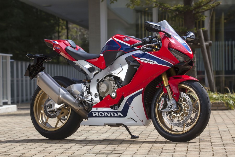 ホンダCBR1000RR CBR1000RRSP製品説明