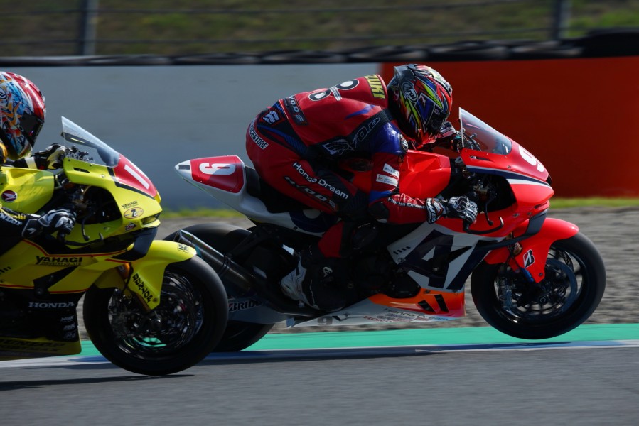 2025 全日本ロードレース選手権 第4戦 SUPERBIKE RACE in MOTEGI Honda Dream RT SAKURAI HONDA 2025 全日本ロードレース選手権 第4戦 SUPERBIKE RACE in MOTEGI Honda Dream RT SAKURAI HONDA